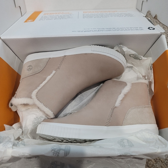 Timberland Skyla Bay Slip On Suede Ankle Boots Beige Cream Faux Fur 7 - Picture 7 of 7